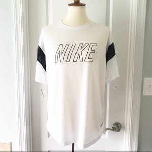 Nike Dri-Fit Loose Fit Shirt